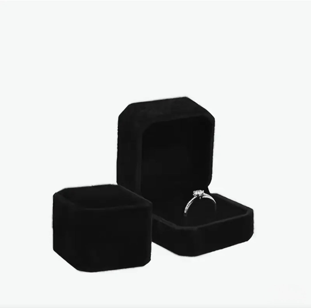 BLACK SQUARED RING BOX BLING8UK