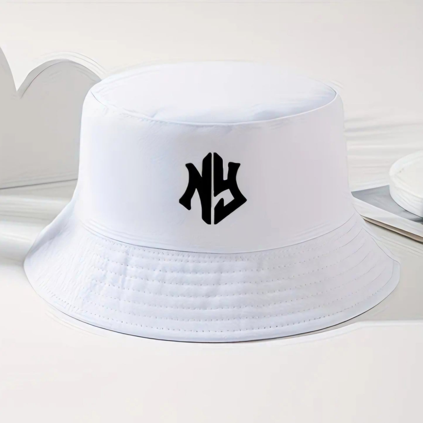 WHITE NY BUCKET HAT B+F 8