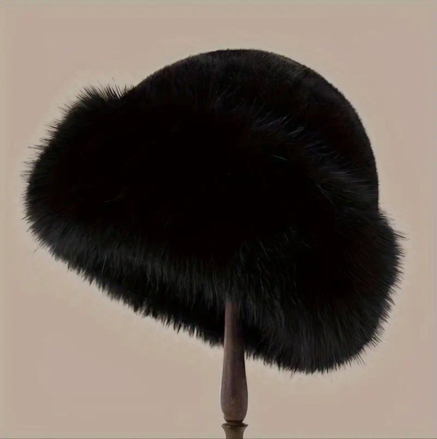 BLACK LUXURIOUS FUR HAT BLING8UK