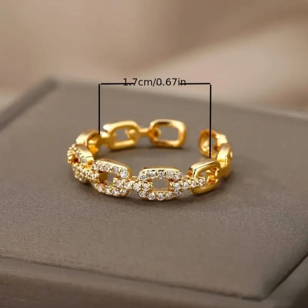 GOLDEN SYNTHETIC ZIRCONIA RING BLING8UK