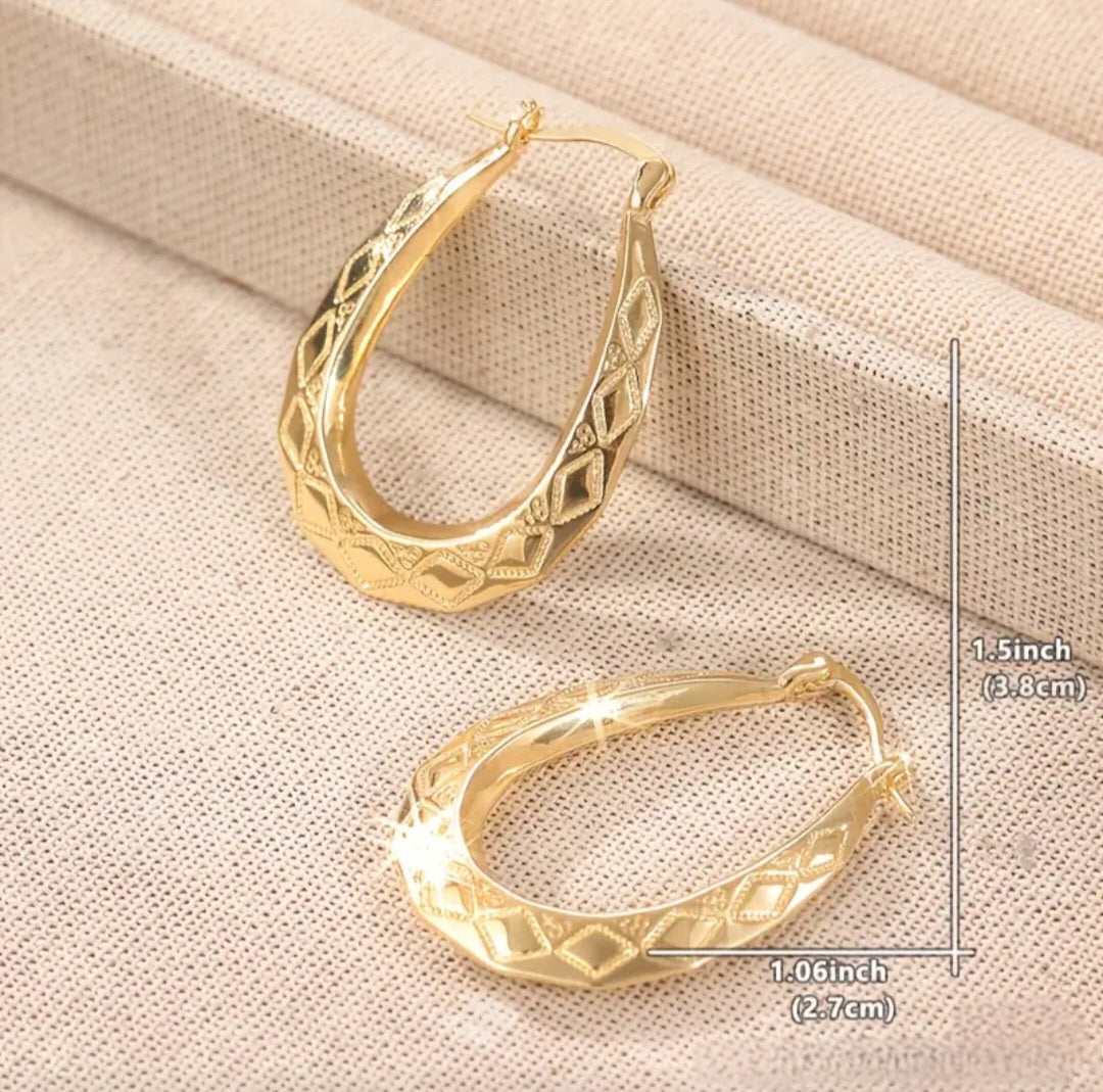ELEGANT GOLDEN OVAL HOOP EARRINGS BLING8UK