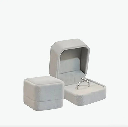 GREY SQUARED RING BOX BLING8UK